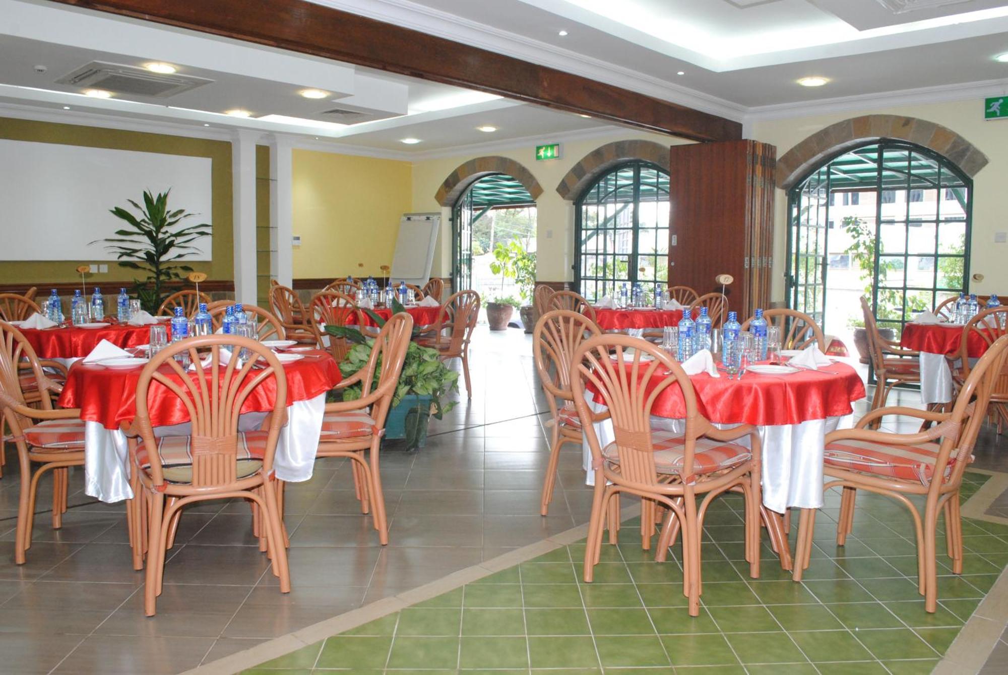 Ack Guest House Nairobi Bagian luar foto