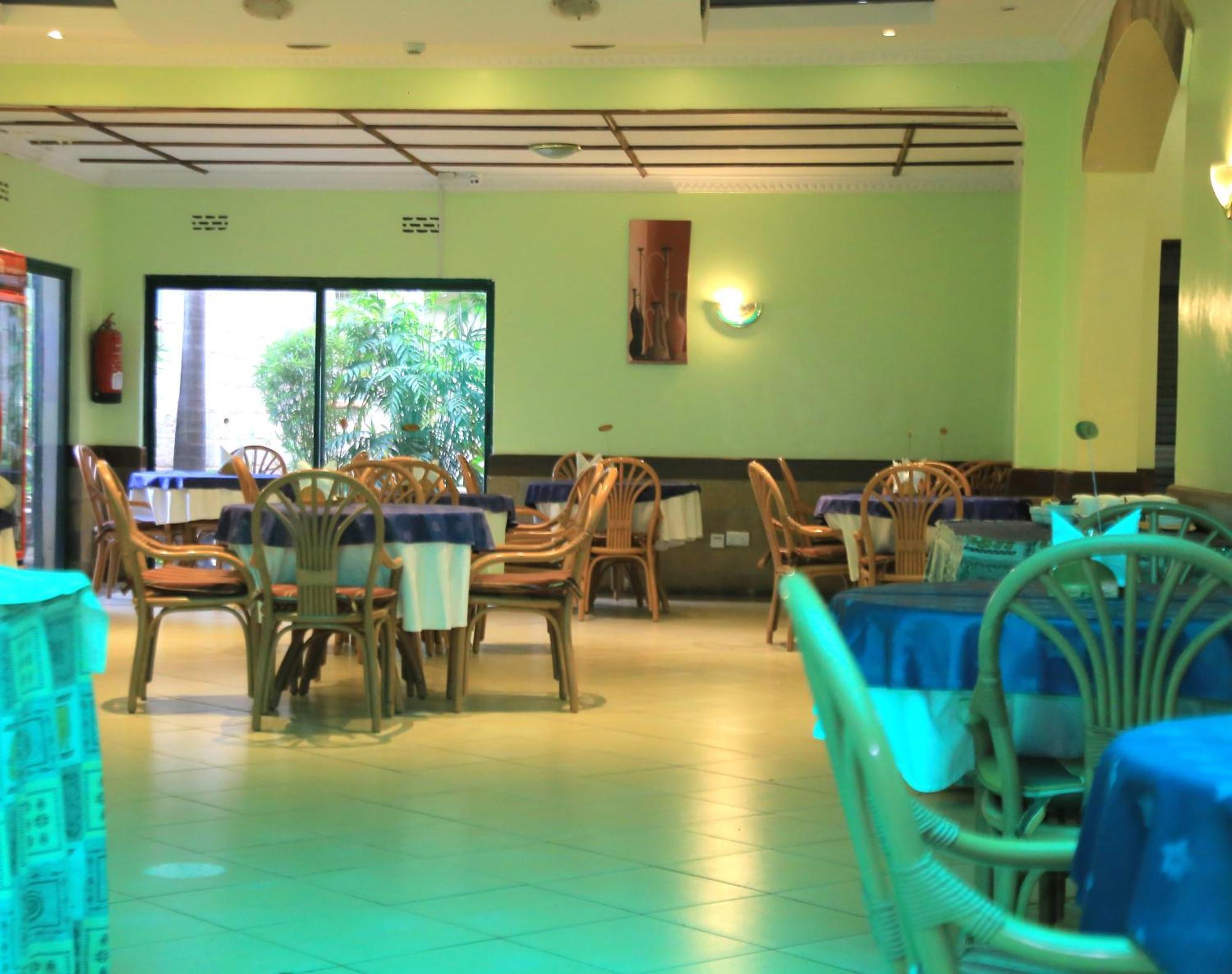 Ack Guest House Nairobi Bagian luar foto