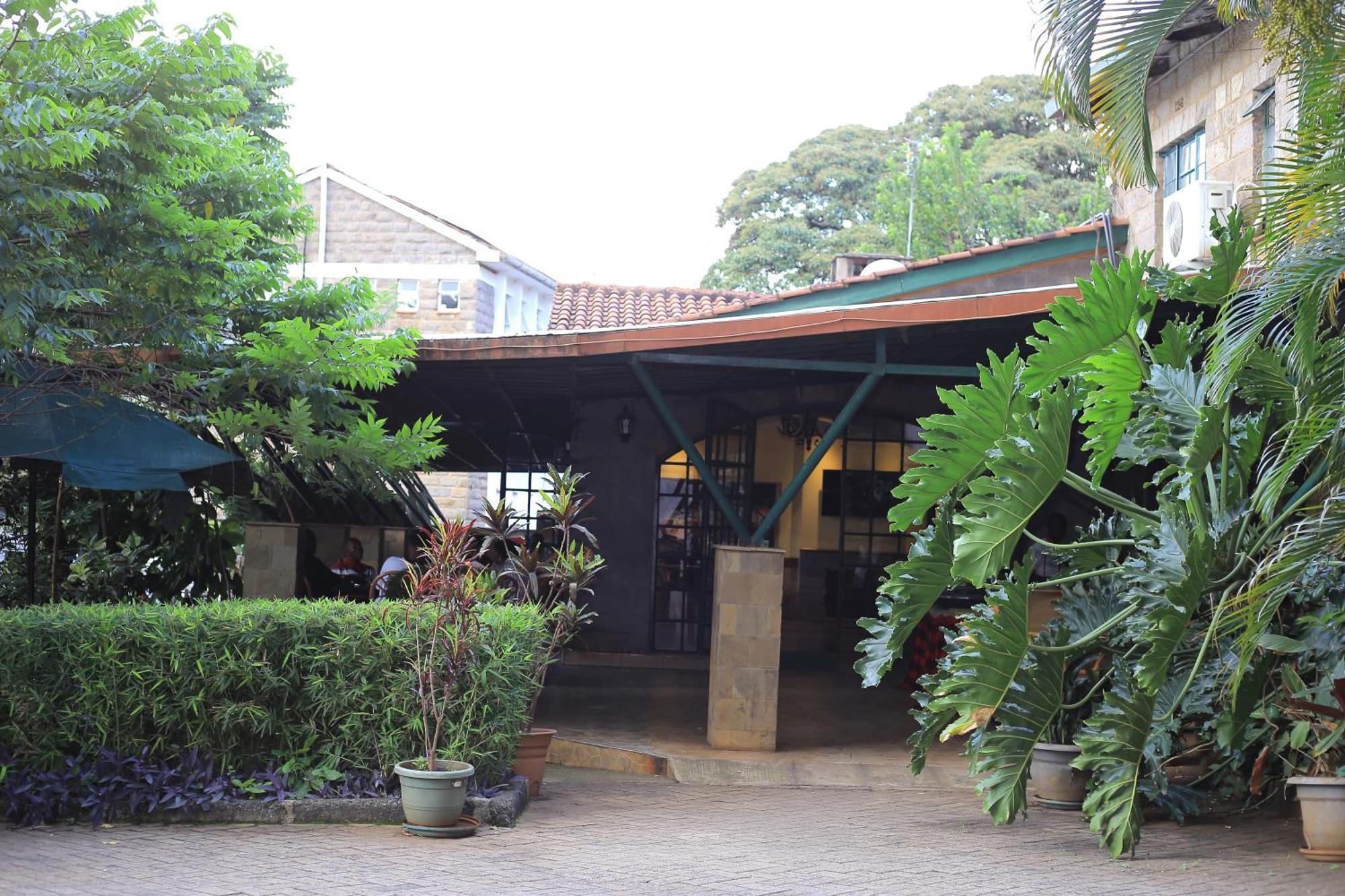 Ack Guest House Nairobi Bagian luar foto